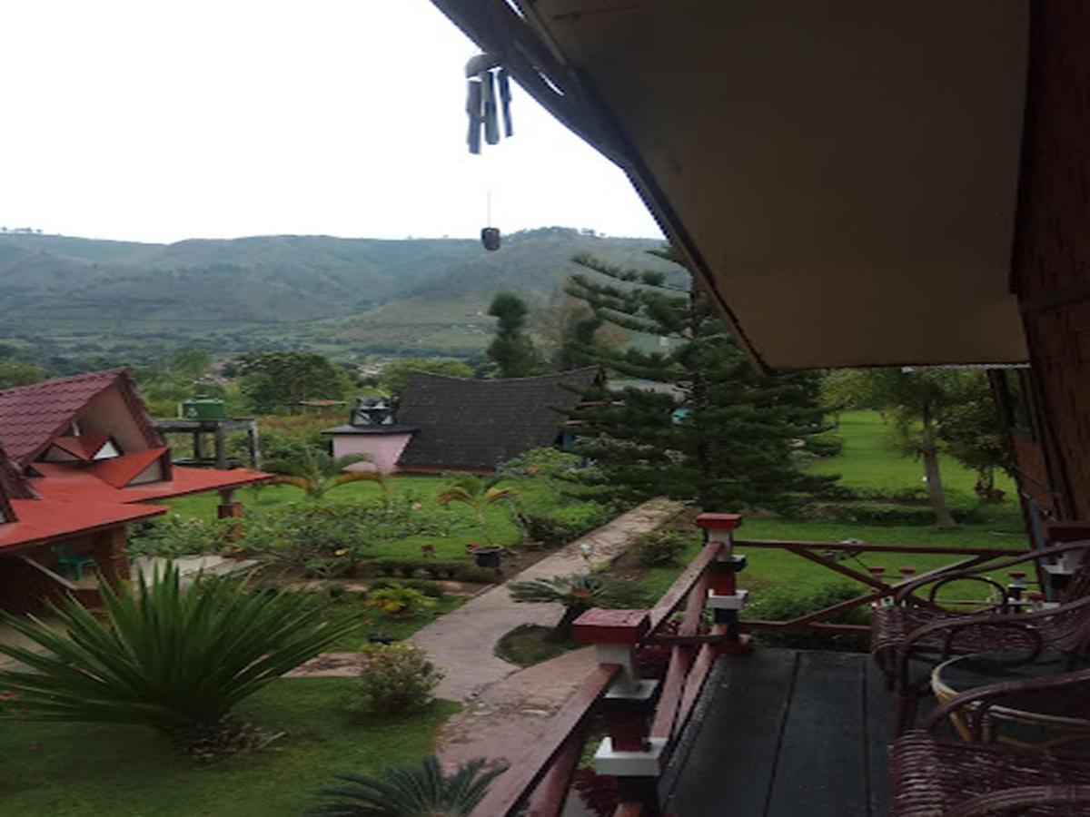 Roman Sinasi Hotel Tongging Exterior photo